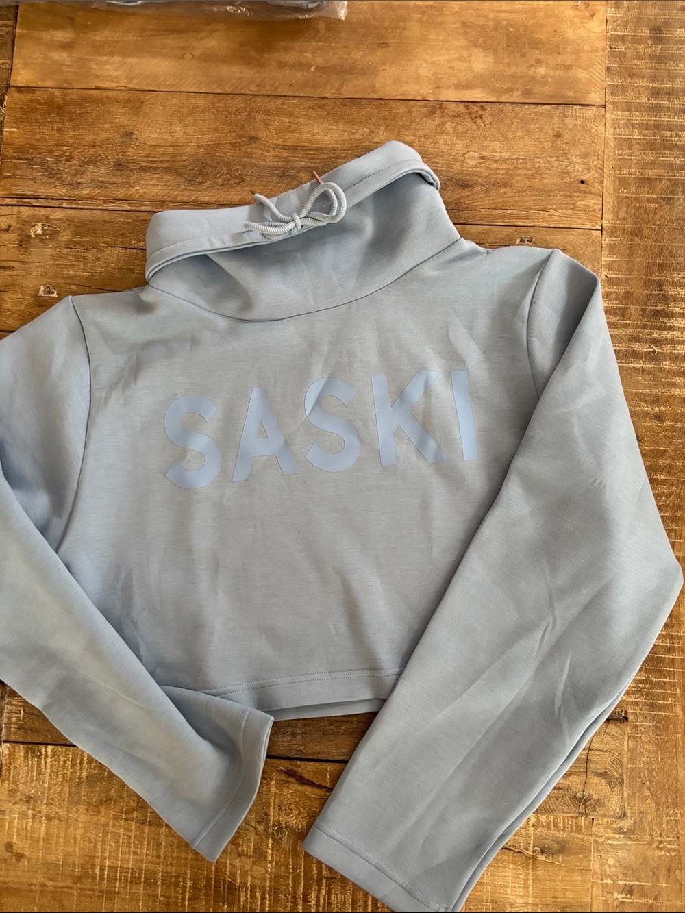 SASKI Collection Crop Top - Picture 4 of 6